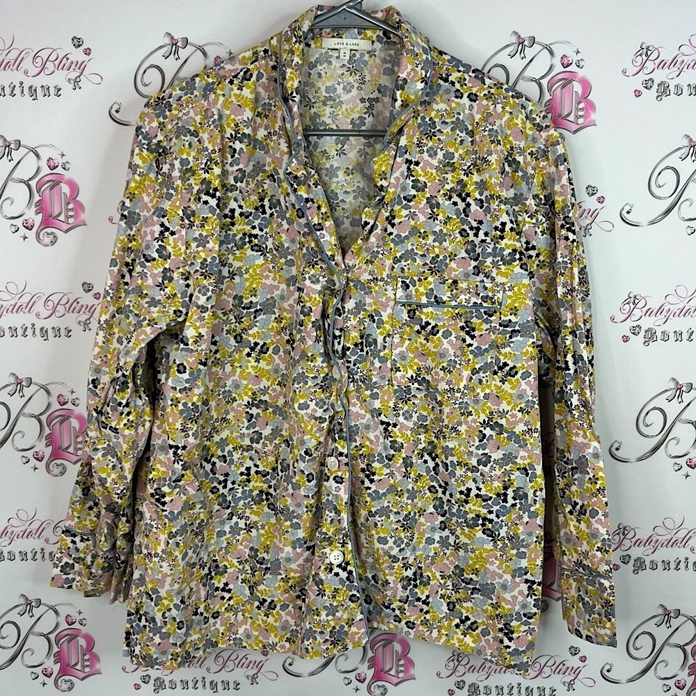 Love & Lore button up flowers green pink blue buttons comfy  Floral Blouse